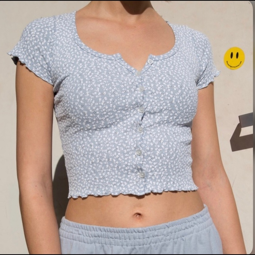 Brandy Melville Zelly Top